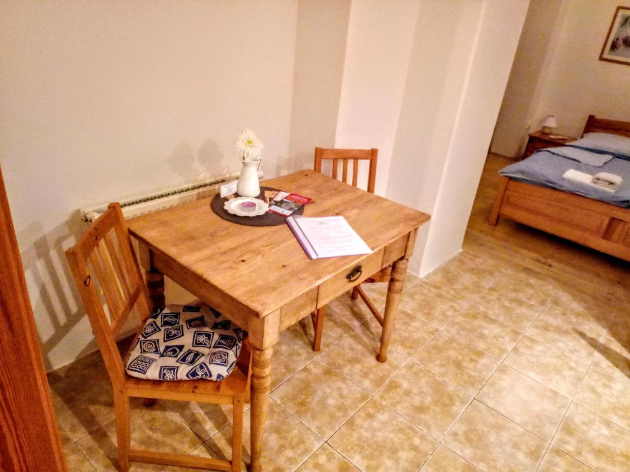 Teplice nad Metují Apartment Ve Mlyne מראה חיצוני תמונה